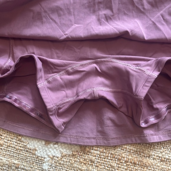 Lululemon pleated skirt - Picture 3 of 4